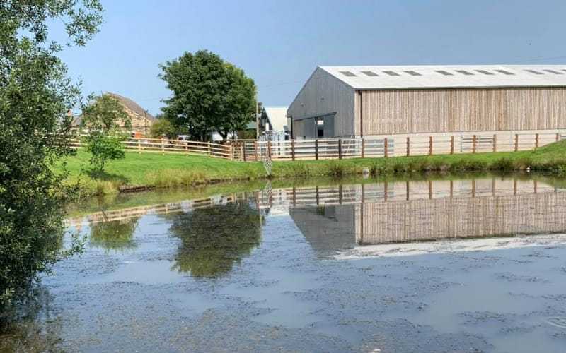 Cattle Building & Straw Storage